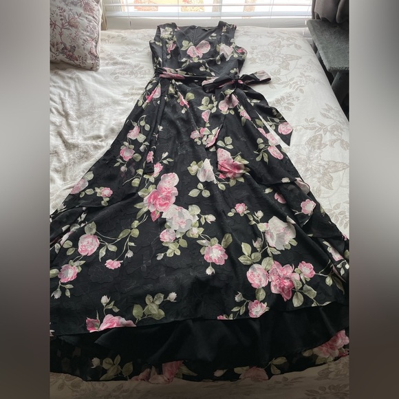 Tahari Black Pink Floral Embossed Wrap Maxi Dress 10 Wedding Guest Formal Event - Picture 3 of 10